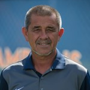 Cesar Gomez